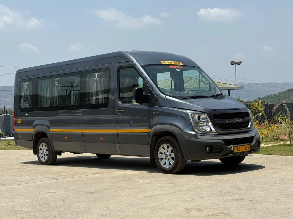 Force Urbania Luxury Van